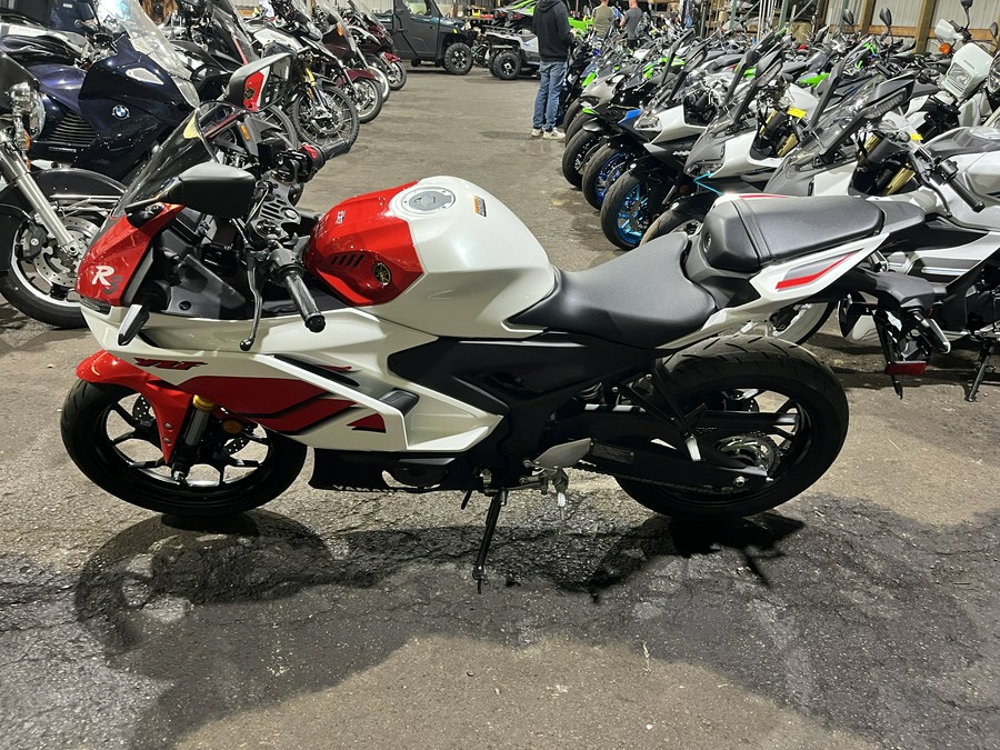 2026 Yamaha YZF-R3 ABS 70th Anniversary Edition