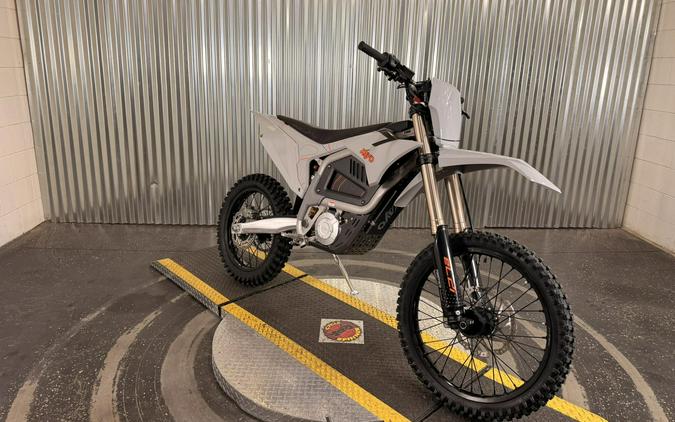 2027 KAYO eC2i Silver