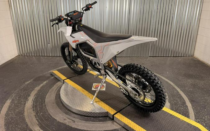 2027 KAYO eC2i Silver