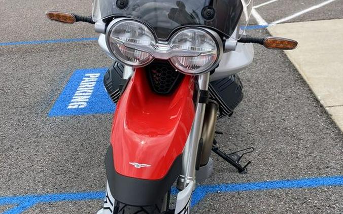 2025 Moto Guzzi V85 TT