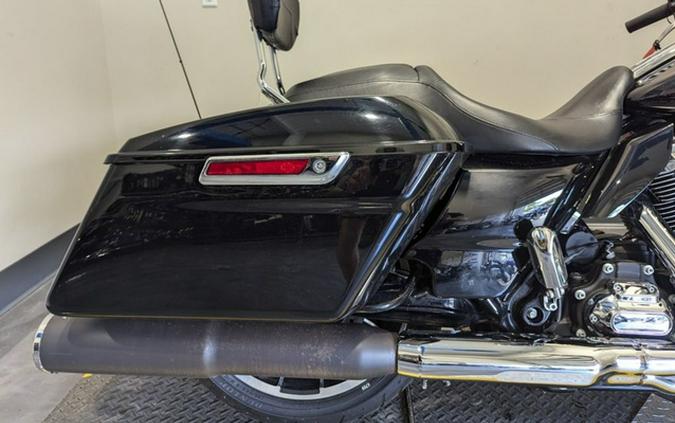 2021 Harley-Davidson Street Glide Base FLHX