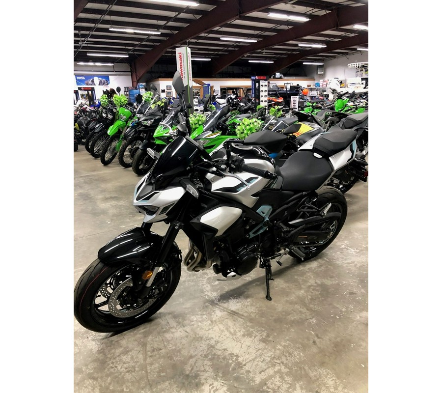 2025 Kawasaki Z900 ABS