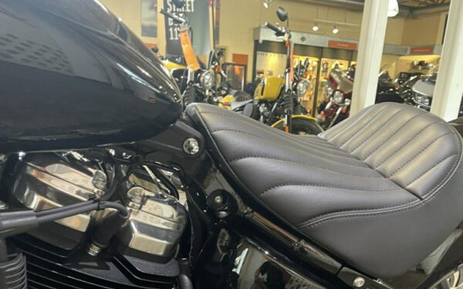 2023 Harley-Davidson Softail Standard