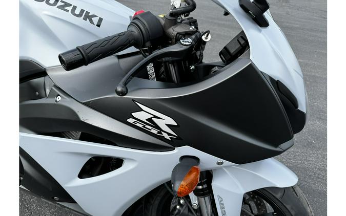 2022 Suzuki GSX-R1000