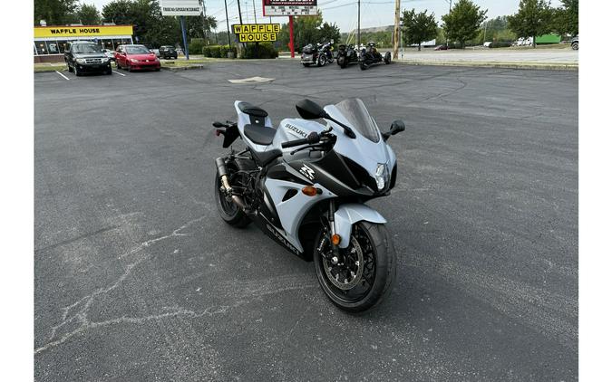 2022 Suzuki GSX-R1000