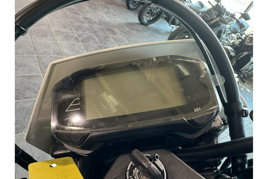 2025 Suzuki DR-Z 4SM