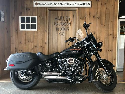 2018 Harley-Davidson Softail Heritage Classic 114 Review — From...