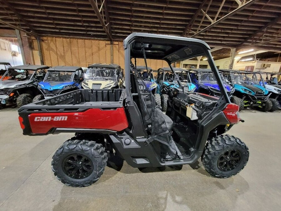 2024 Can-Am™ Defender XT HD9