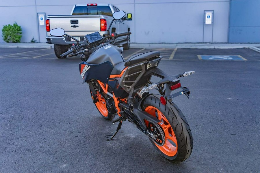 2024 KTM 390 Duke