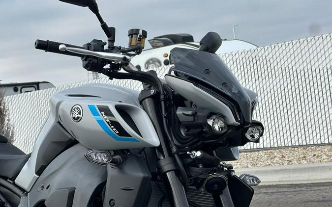 2025 Yamaha MT-10
