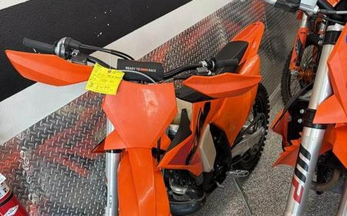 2025 KTM 300 XC