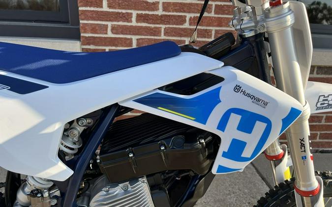 2024 Husqvarna® EE 5