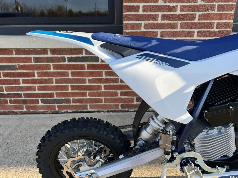 2024 Husqvarna® EE 5