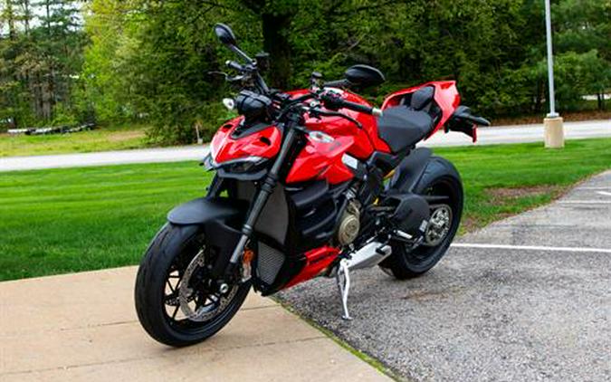 2024 Ducati Streetfighter V4