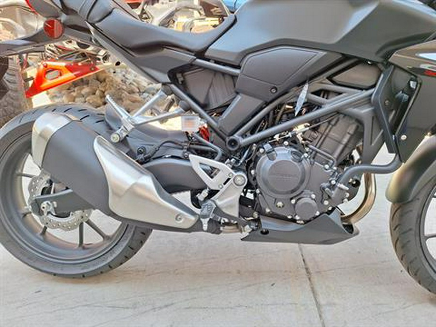 2025 Honda CB300R ABS