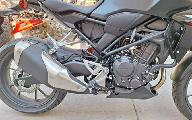 2025 Honda CB300R ABS