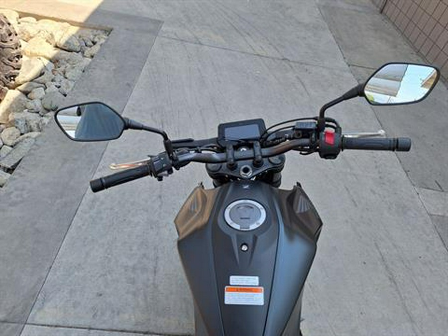 2025 Honda CB300R ABS