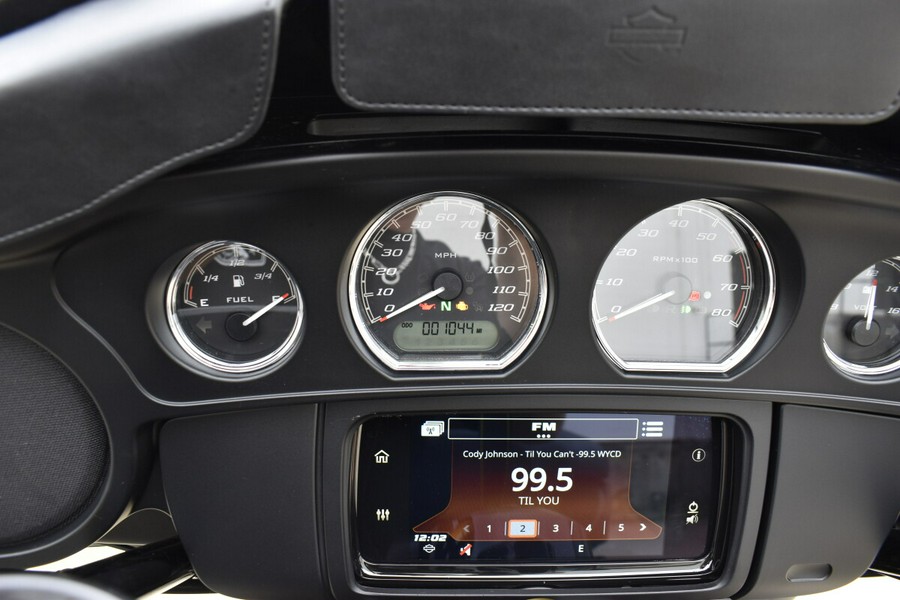 2025 Harley-Davidson Tri Glide Ultra FLHTCUTG
