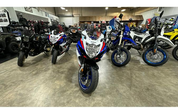 2026 Suzuki GSX-R600M6