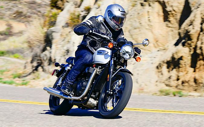 2026 Triumph Bonnevilles Review: T100, T120, Scrambler 900, Bobber, and Speedmaster