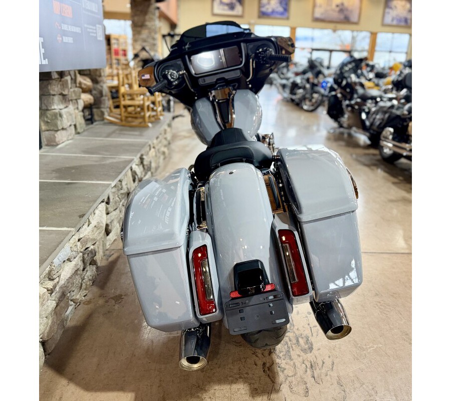 2026 FLHX - Street Glide