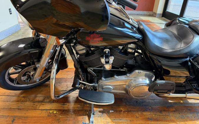 Used 2019 Harley-Davidson Electra Glide Standard Grand American Touring Motorcycle For Sale Near Memphis, TN