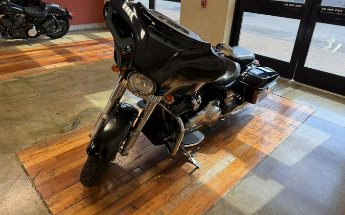 Used 2019 Harley-Davidson Electra Glide Standard Grand American Touring Motorcycle For Sale Near Memphis, TN