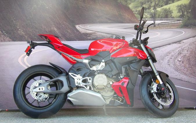 2026 Ducati Streetfighter V4