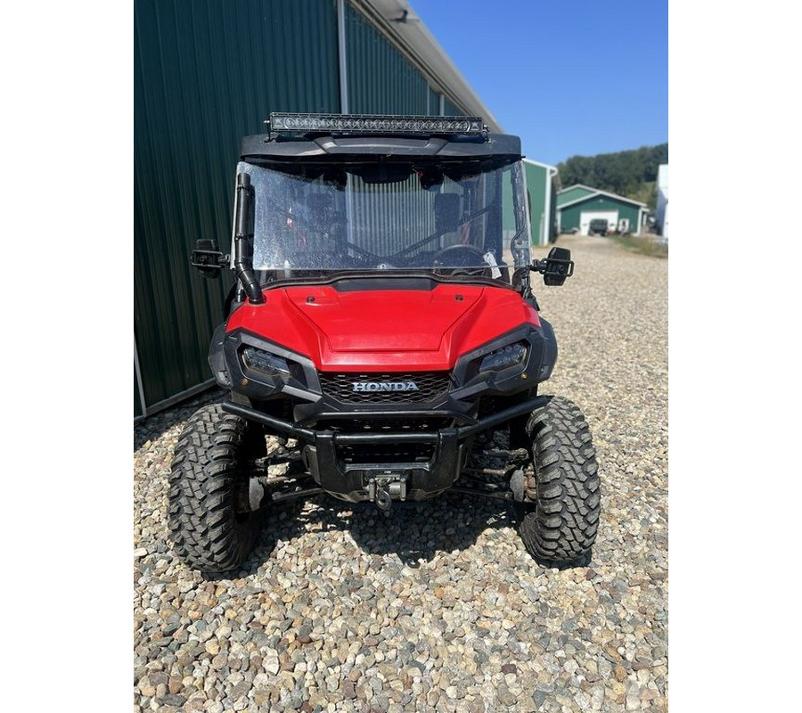 2016 Honda® Pioneer 1000-5 Deluxe