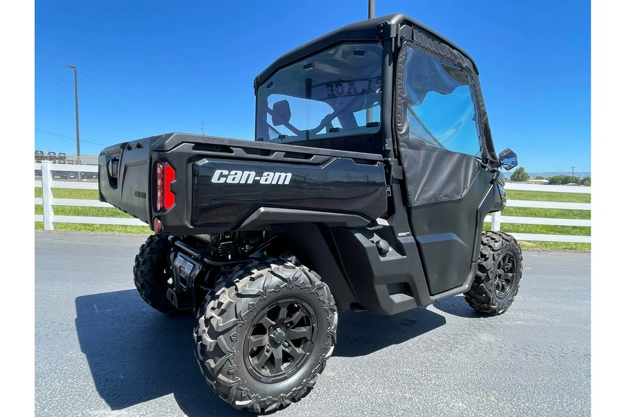 2023 Can-Am Defender XT HD9