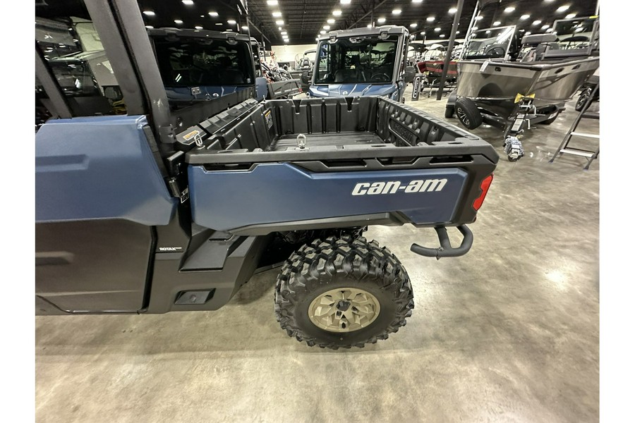 2025 Can-Am DEFENDER LTD