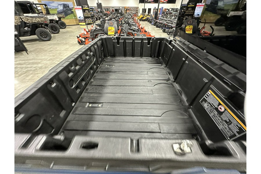 2025 Can-Am DEFENDER LTD