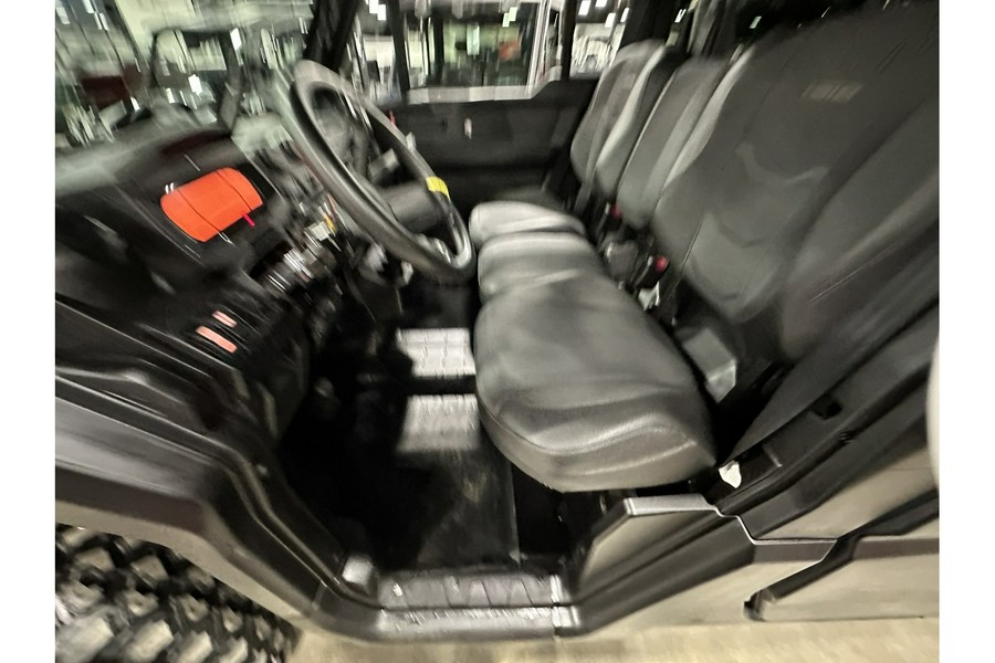 2025 Can-Am DEFENDER LTD