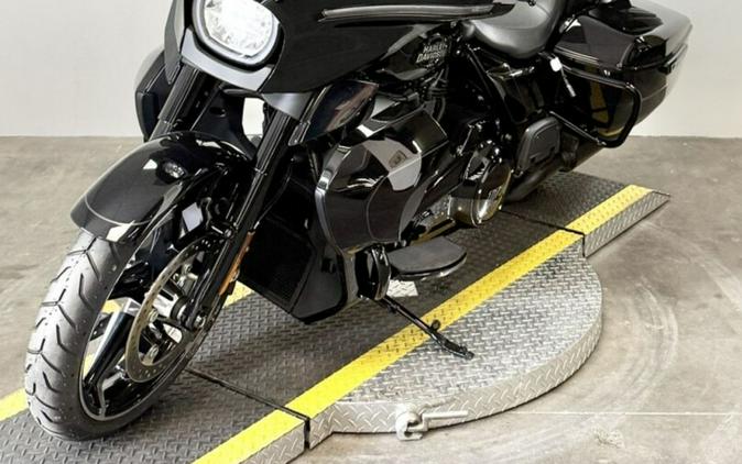 2025 Harley-Davidson® Street Glide™ Ultra FLHXU