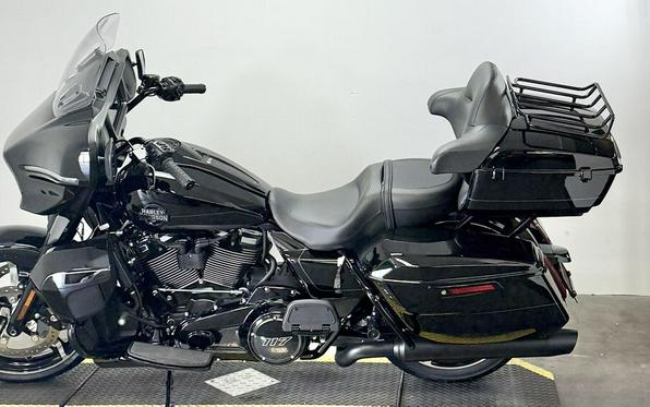 2025 Harley-Davidson® Street Glide™ Ultra FLHXU