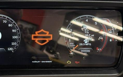 2025 Harley-Davidson® Street Glide™ Ultra FLHXU