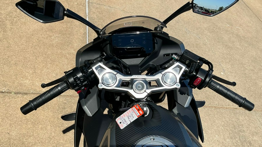 2026 CFMOTO 300SS