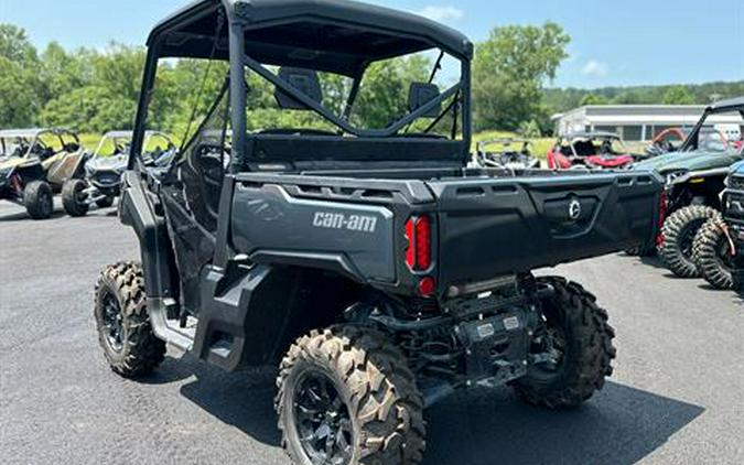 2024 Can-Am Defender XT HD10