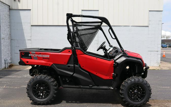 2025 Honda PIONEER 1000 DELUXE