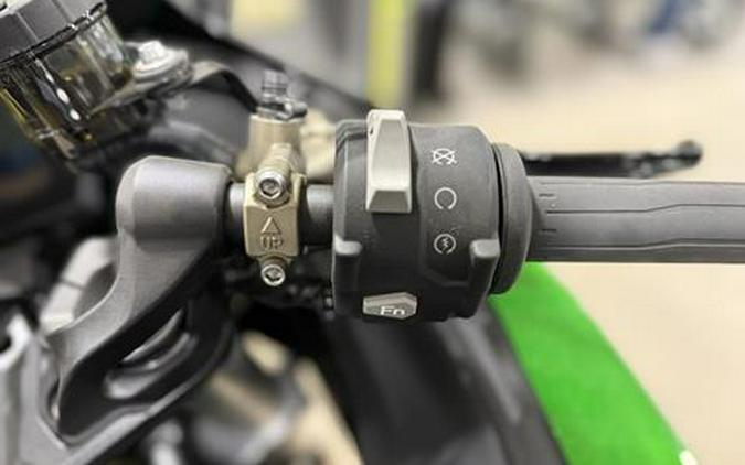 2025 Kawasaki Ninja H2 SX SE ABS