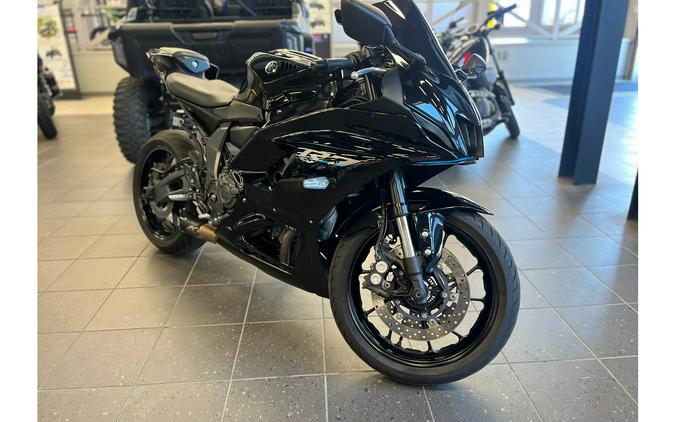 2023 YZF R7 - Yamaha