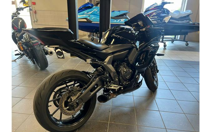 2023 YZF R7 - Yamaha