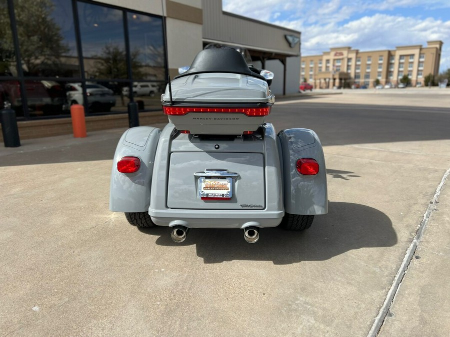 2024 Harley-Davidson® Tri Glide® Ultra Billiard Gray