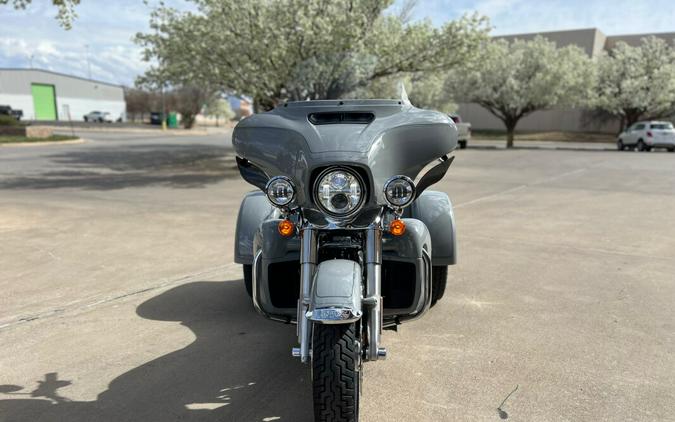 2024 Harley-Davidson® Tri Glide® Ultra Billiard Gray