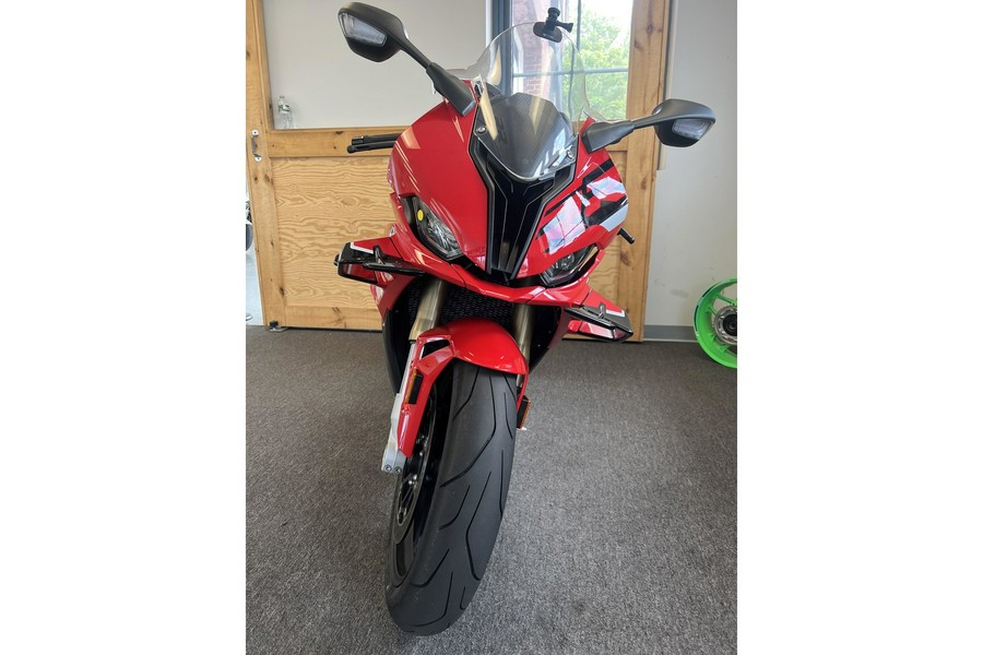 2024 BMW S1000RR