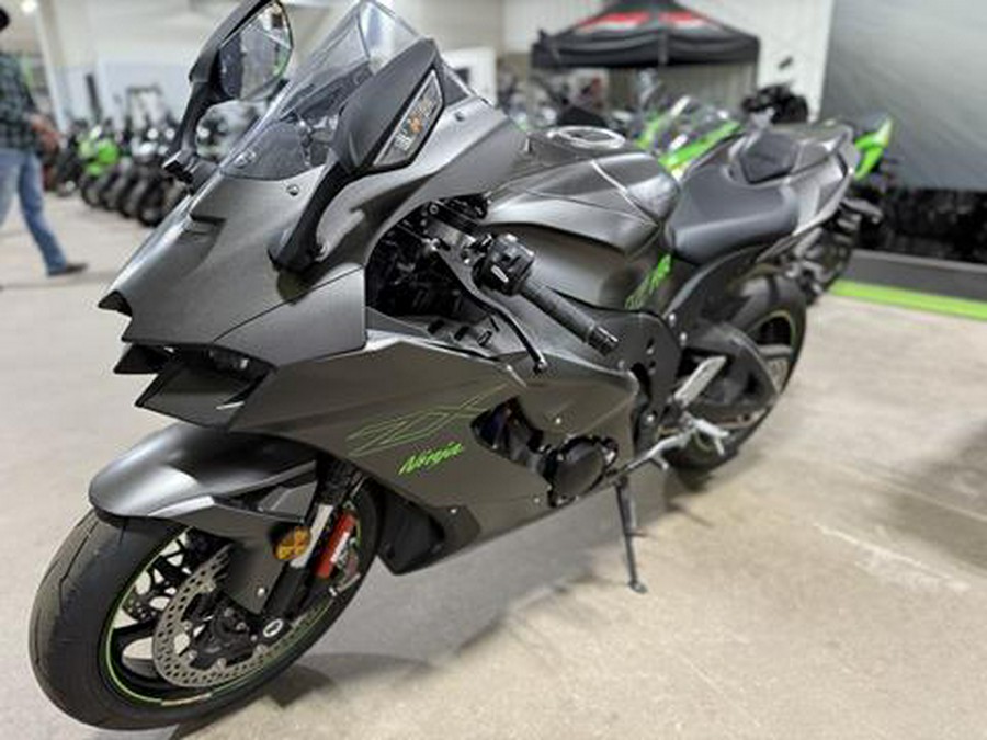 2025 Kawasaki Ninja ZX-10RR ABS