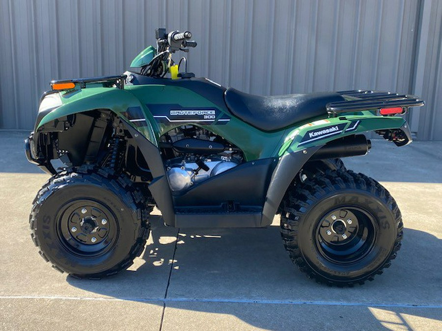 2025 Kawasaki Brute Force 300