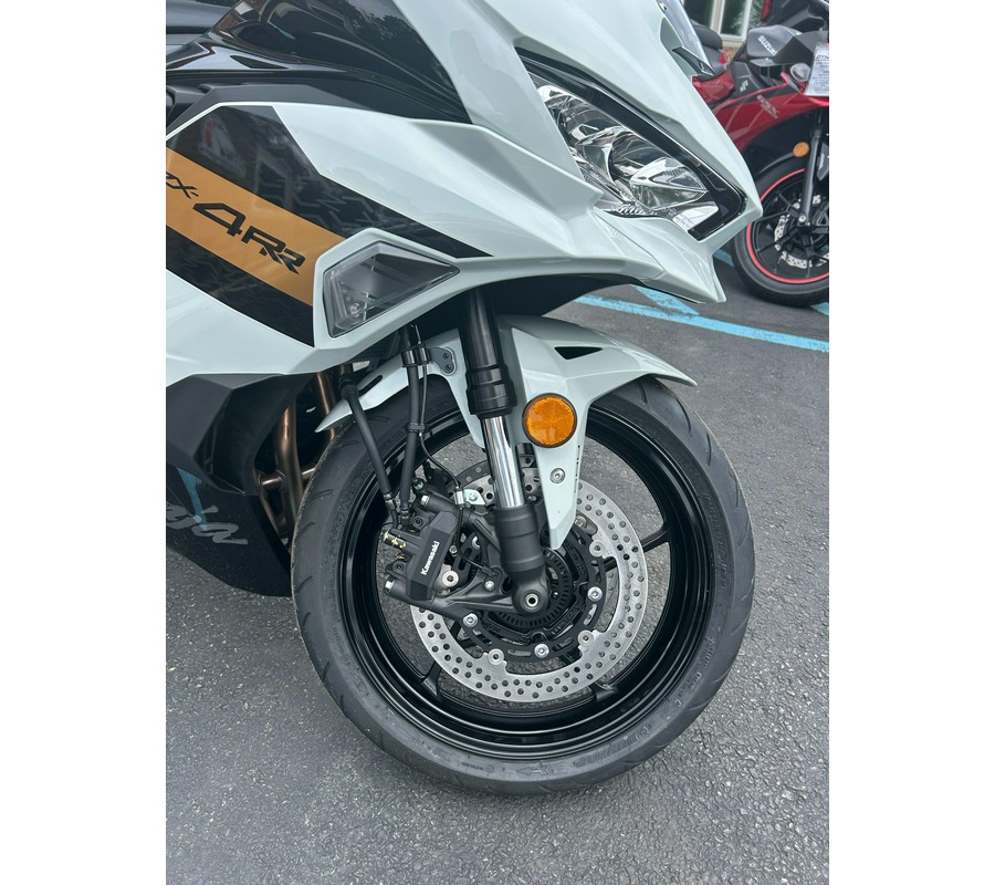 2026 Kawasaki Ninja® ZX™-4RR ABS