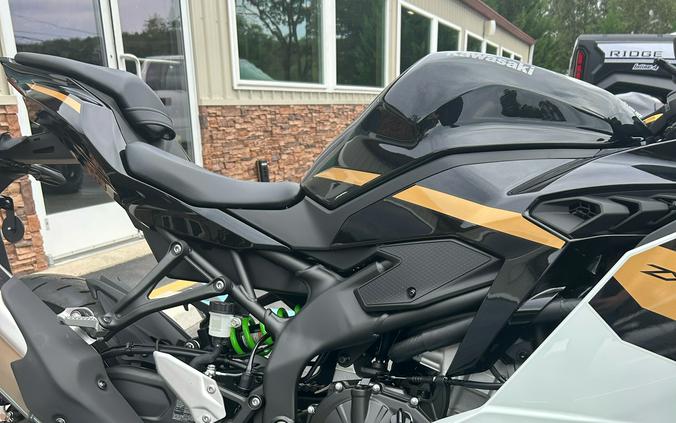 2026 Kawasaki Ninja® ZX™-4RR ABS