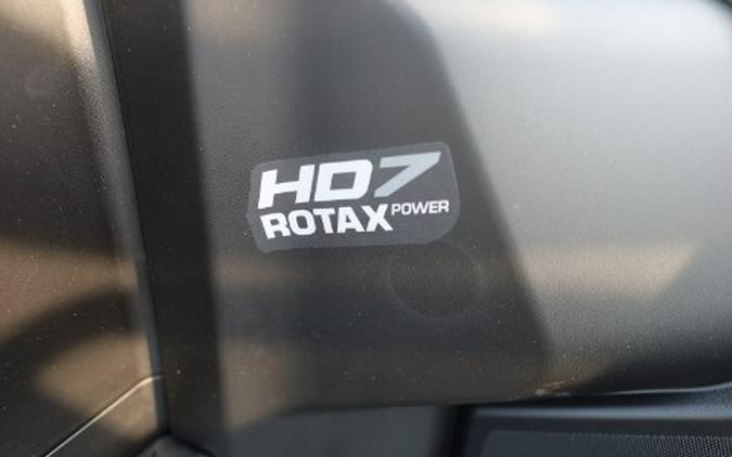 2026 Can-Am Outlander MAX PRO Hunting Edition HD7